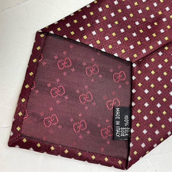 Gucci Designer Vintage Necktie Maroon Gray Squares G Logo 100% Silk - Picture 6 of 10